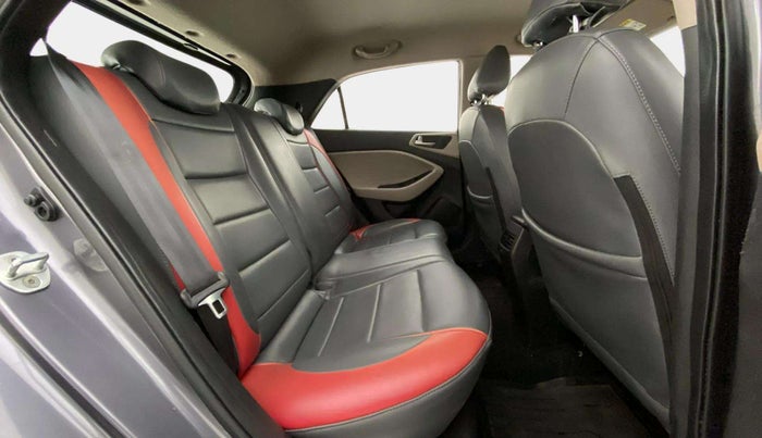 2015 Hyundai Elite i20 ASTA 1.2, Petrol, Manual, 32,078 km, Right Side Rear Door Cabin