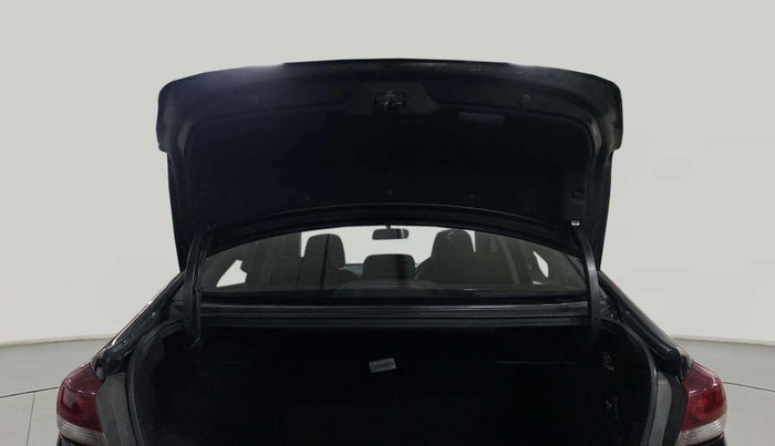 2018 Hyundai New Elantra 2.0 SX MT PETROL, Petrol, Manual, 71,566 km, Boot Door Open