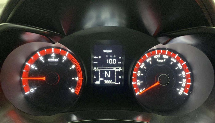 2023 Mahindra XUV300 W6 1.2 PETROL, Petrol, Manual, 3,838 km, Odometer Image