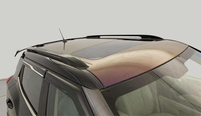 2023 Mahindra XUV300 W6 1.2 PETROL, Petrol, Manual, 3,838 km, Roof