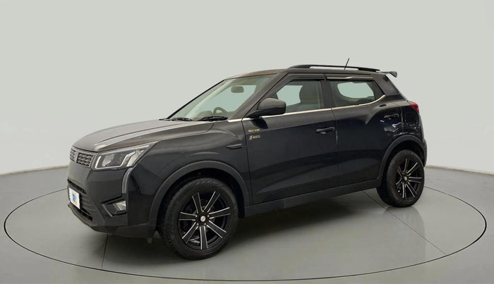 2023 Mahindra XUV300 W6 1.2 PETROL, Petrol, Manual, 3,838 km, Left Front Diagonal