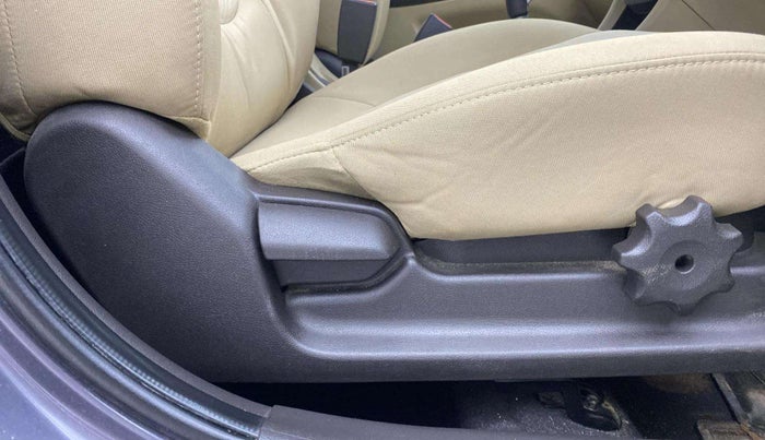 2017 Hyundai Verna 1.6 VTVT SX, Petrol, Manual, 61,521 km, Driver Side Adjustment Panel