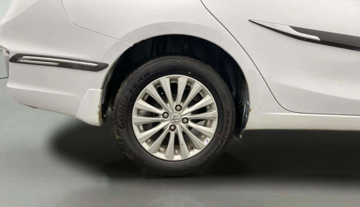 2019 Maruti Ciaz DELTA 1.5 SHVS MT PETROL, Petrol, Manual, 84,392 km, Right Rear Wheel