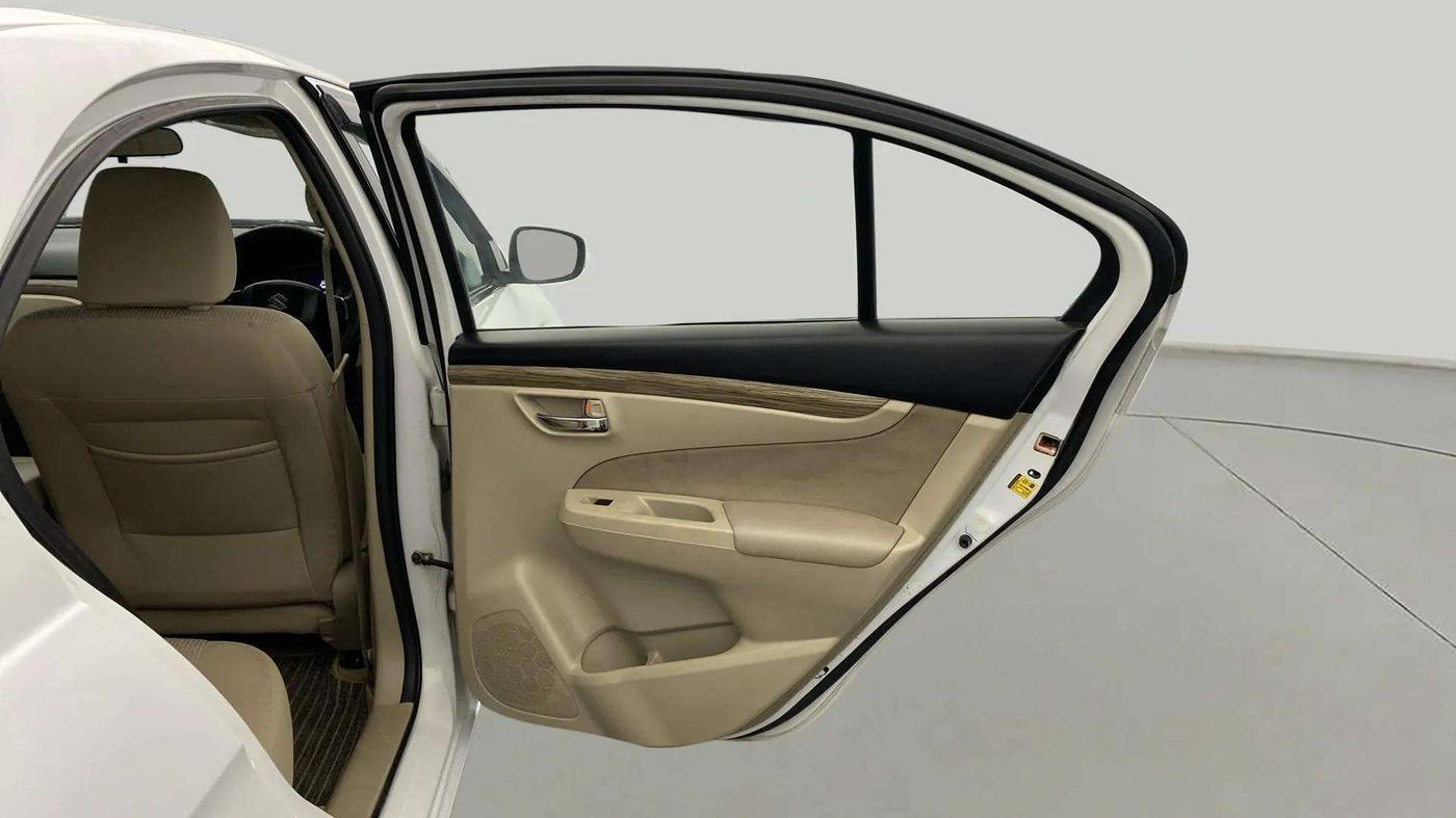 2019 Maruti Ciaz DELTA 1.5 SHVS MT PETROL, Petrol, Manual, 84,392 km, RHS Rear Door