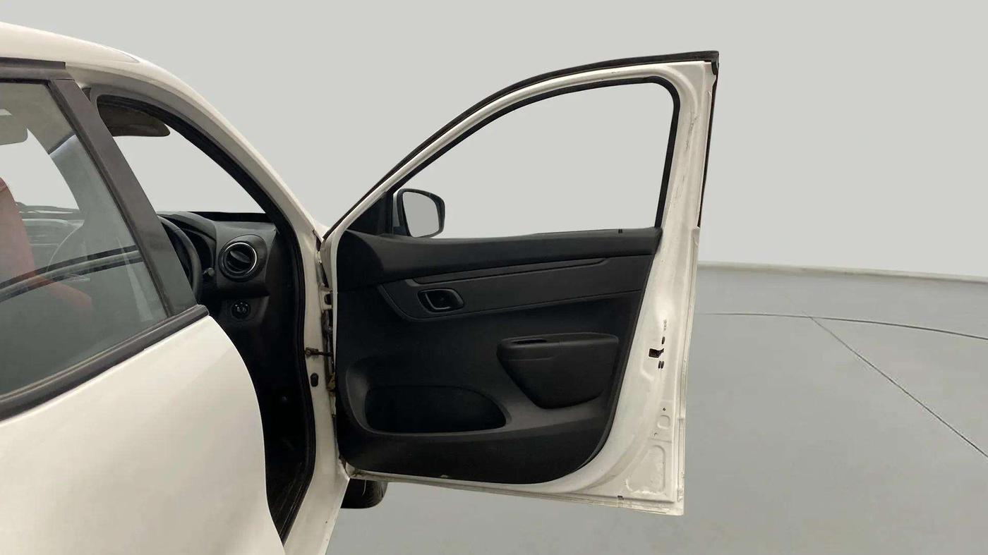 2022 Renault Kwid RXT 1.0 AMT, Petrol, Automatic, 28,284 km, RHS Front Door