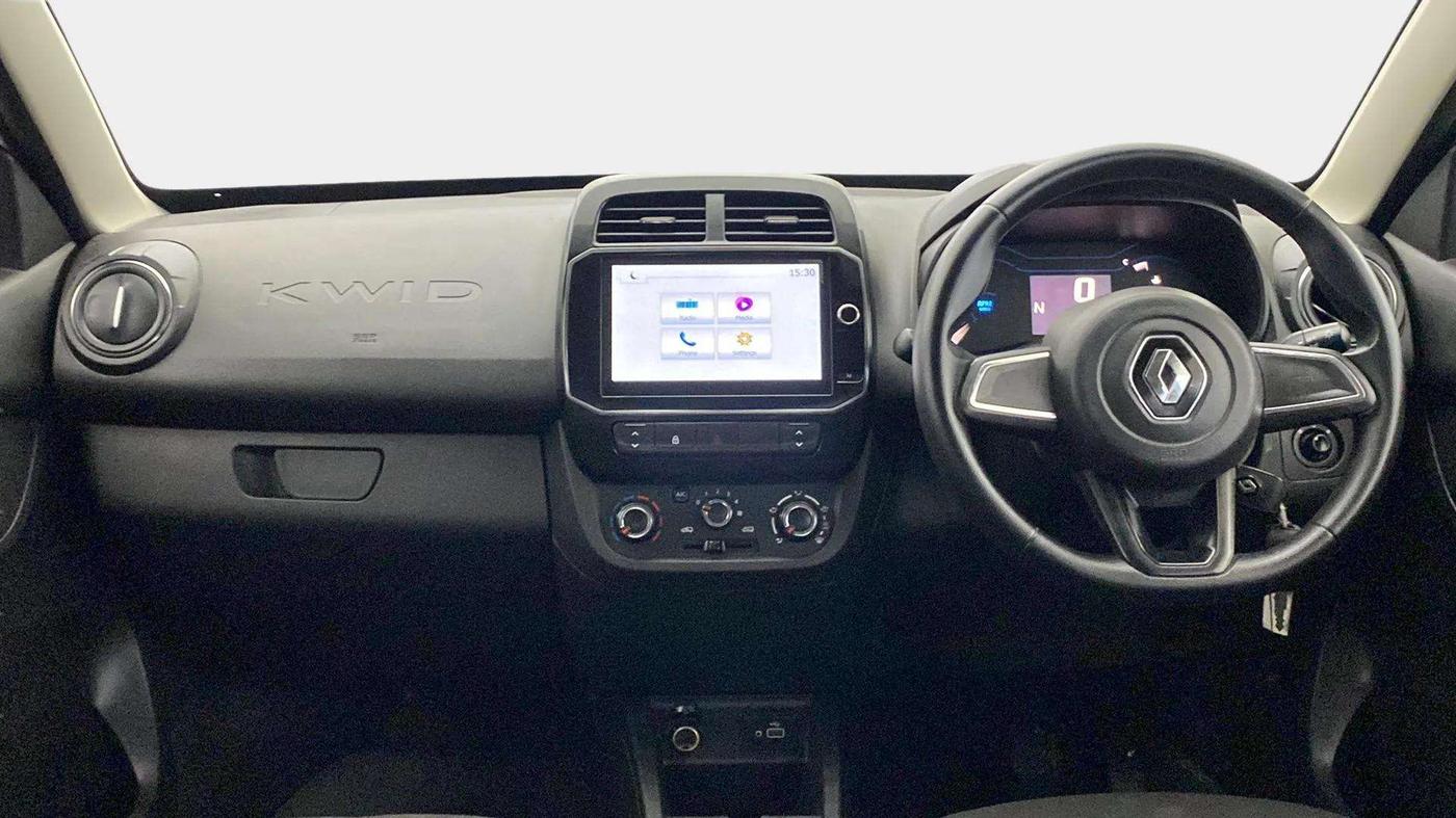 2022 Renault Kwid RXT 1.0 AMT, Petrol, Automatic, 28,284 km, Dashboard