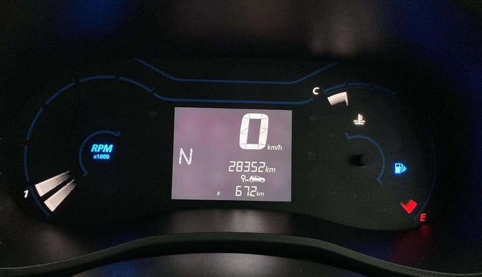 2022 Renault Kwid RXT 1.0 AMT, Petrol, Automatic, 28,284 km, Odometer Image