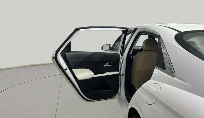 2024 Hyundai Verna SX 1.5 Turbo Petrol MT, Petrol, Manual, 15,919 km, LHS Rear Door