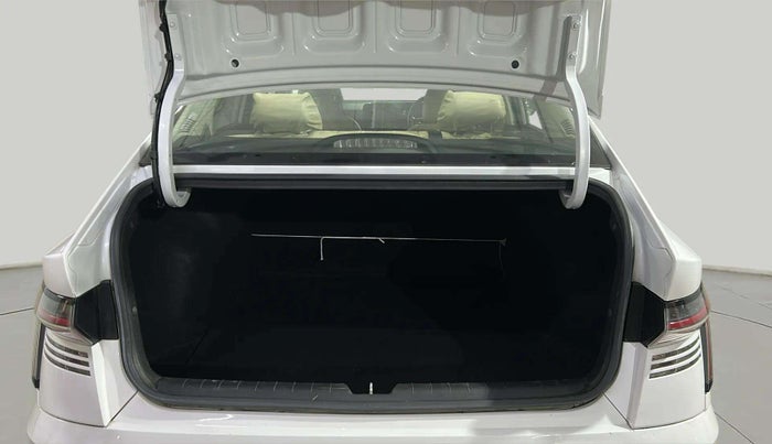2024 Hyundai Verna SX 1.5 Turbo Petrol MT, Petrol, Manual, 15,919 km, Boot Open Zoomed View