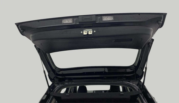 2021 KIA SONET HTK PLUS 1.2, Petrol, Manual, 23,571 km, Boot Door Open