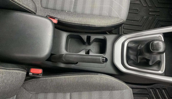 2021 KIA SONET HTK PLUS 1.2, Petrol, Manual, 23,571 km, Gear Lever
