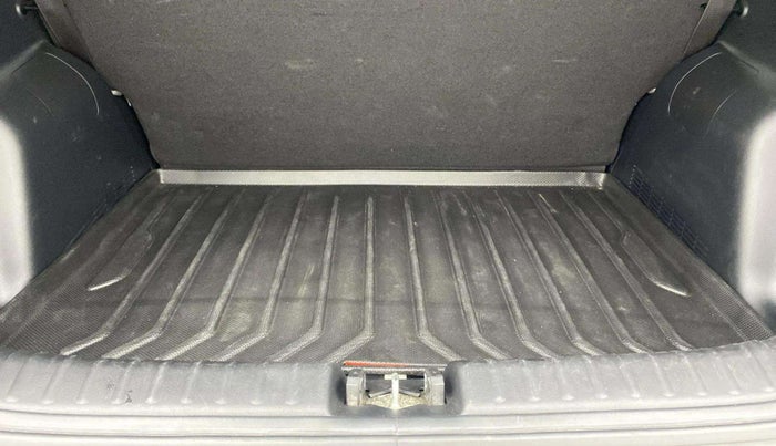 2021 KIA SONET HTK PLUS 1.2, Petrol, Manual, 23,571 km, Boot Inside