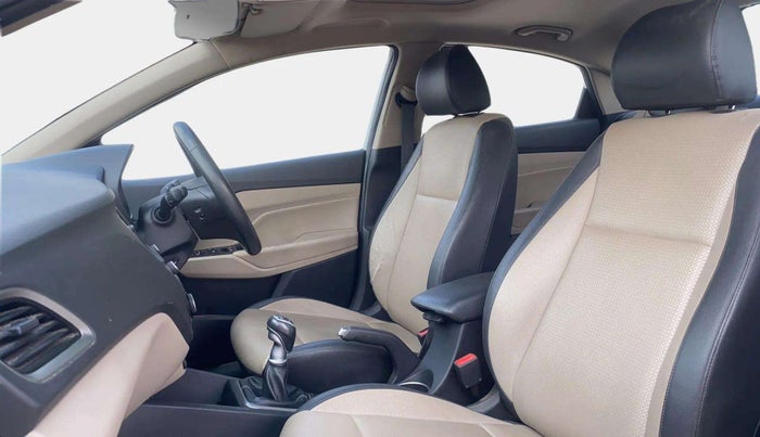 2018 Hyundai Verna 1.6 SX (O) CRDI MT, Diesel, Manual, 73,480 km, Right Side Front Door Cabin