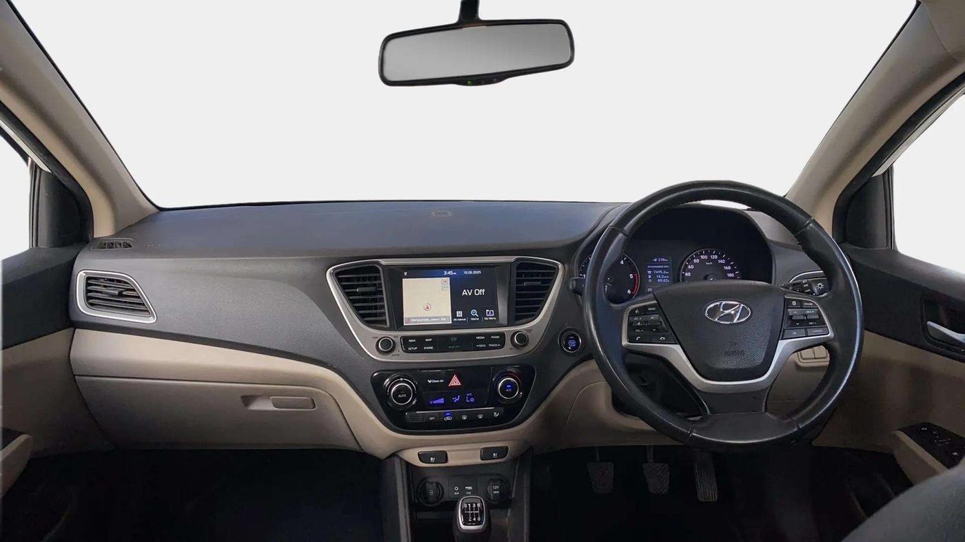 2018 Hyundai Verna 1.6 SX (O) CRDI MT, Diesel, Manual, 73,480 km, Dashboard