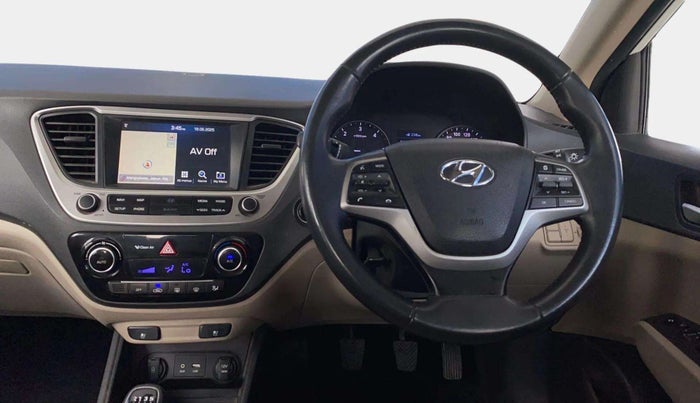 2018 Hyundai Verna 1.6 SX (O) CRDI MT, Diesel, Manual, 73,480 km, Steering Wheel Close Up