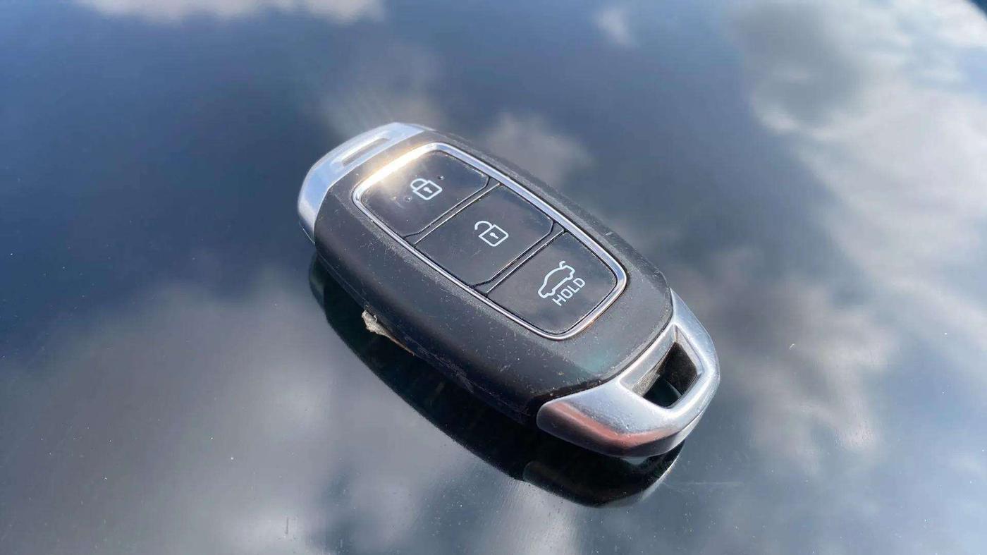 2018 Hyundai Verna 1.6 SX (O) CRDI MT, Diesel, Manual, 73,480 km, Key Close Up