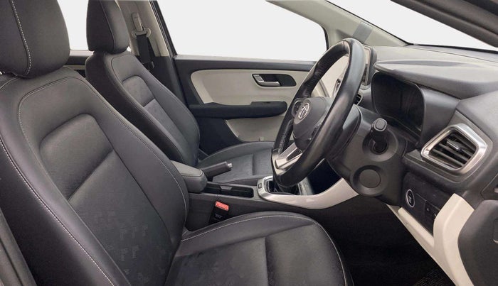 2022 Tata ALTROZ XZ PLUS I-TURBO PETROL, Petrol, Manual, 24,075 km, Right Side Front Door Cabin
