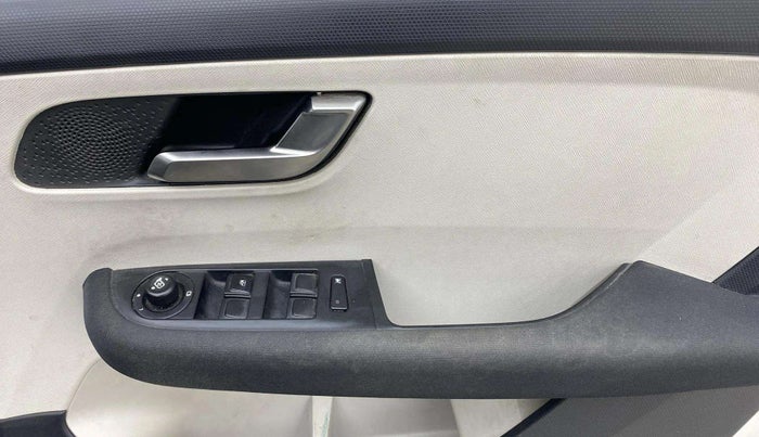 2022 Tata ALTROZ XZ PLUS I-TURBO PETROL, Petrol, Manual, 24,075 km, Driver Side Door Panels Control
