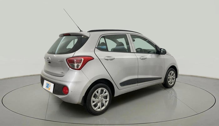 2017 Hyundai Grand i10 SPORTZ (O) 1.2 KAPPA VTVT, Petrol, Manual, 16,219 km, Right Back Diagonal