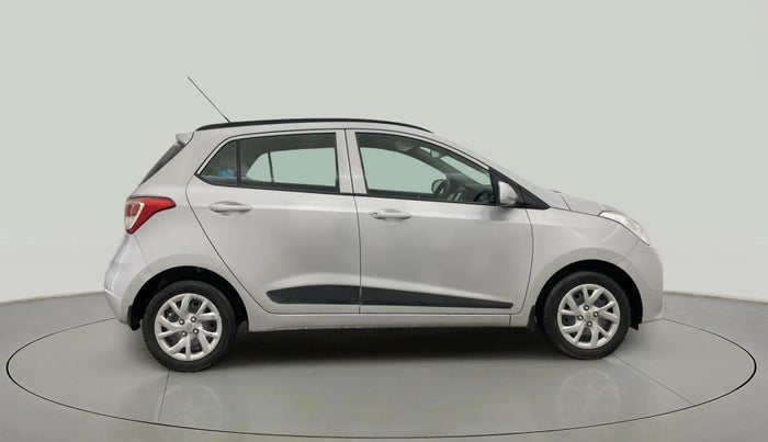 2017 Hyundai Grand i10 SPORTZ (O) 1.2 KAPPA VTVT, Petrol, Manual, 16,219 km, Right Side View
