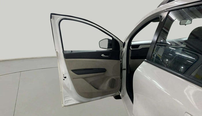 2022 Renault TRIBER RXZ, Petrol, Manual, 21,844 km, LHS Front Door