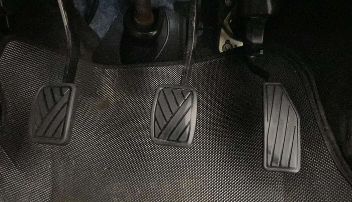 2019 Maruti New Wagon-R LXI CNG (O) 1.0, CNG, Manual, 64,055 km, Pedals