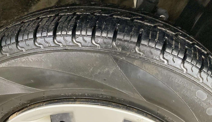 2019 Maruti New Wagon-R LXI CNG (O) 1.0, CNG, Manual, 64,055 km, Right Rear Tyre Tread