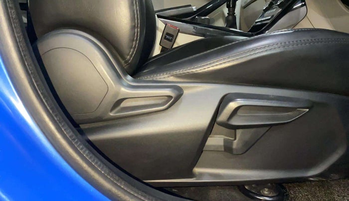 2020 Tata NEXON XZ PLUS PETROL, Petrol, Manual, 53,846 km, Driver Side Adjustment Panel