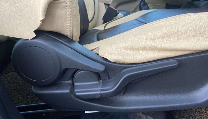 2022 Honda Amaze 1.2L I-VTEC VX, Petrol, Manual, 50,568 km, Driver Side Adjustment Panel