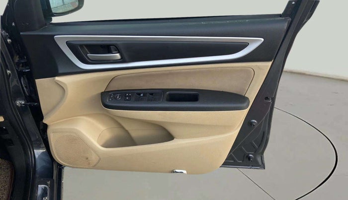 2022 Honda Amaze 1.2L I-VTEC VX, Petrol, Manual, 50,568 km, Driver Side Door Panels Control