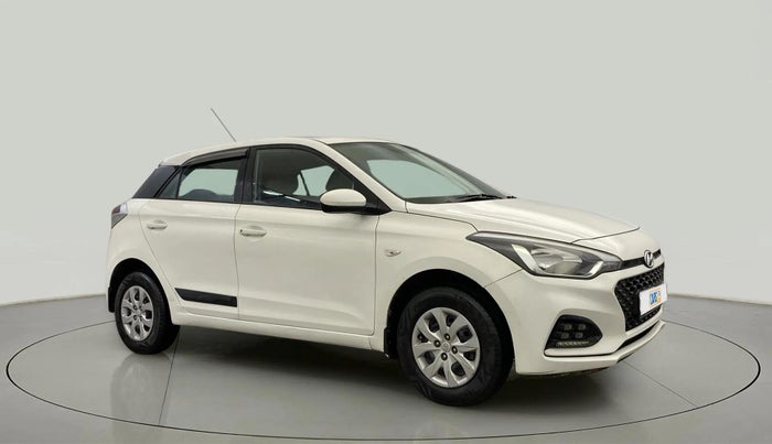 2018 Hyundai Elite i20 MAGNA EXECUTIVE 1.2, Petrol, Manual, 65,100 km, Right Front Diagonal