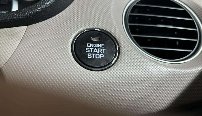 2014 Hyundai Grand i10 SPORTZ 1.2 KAPPA VTVT, Petrol, Manual, 83,371 km, Keyless Start/ Stop Button