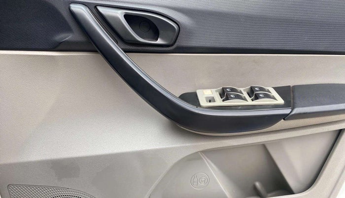 2019 Tata Tiago XE PETROL, Petrol, Manual, 34,897 km, Driver Side Door Panels Control