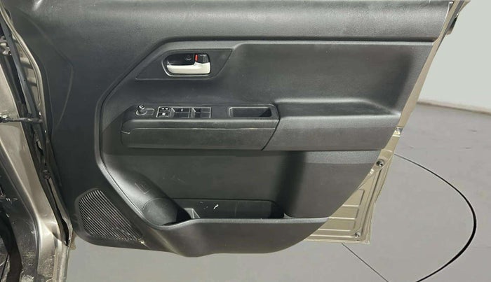 2022 Maruti New Wagon-R ZXI 1.2 AMT, Petrol, Automatic, 53,981 km, Driver Side Door Panels Control