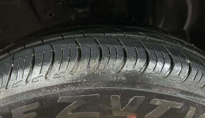 2022 Maruti New Wagon-R ZXI 1.2 AMT, Petrol, Automatic, 53,981 km, Right Front Tyre Tread