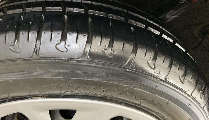2019 Hyundai Grand i10 MAGNA 1.2 KAPPA VTVT, Petrol, Manual, 5,339 km, Right Front Tyre Tread