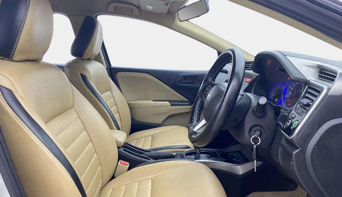 2015 Honda City 1.5L I-VTEC SV CVT, Petrol, Automatic, 1,27,232 km, Right Side Front Door Cabin