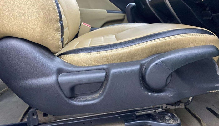 2015 Honda City 1.5L I-VTEC SV CVT, Petrol, Automatic, 1,27,232 km, Driver Side Adjustment Panel