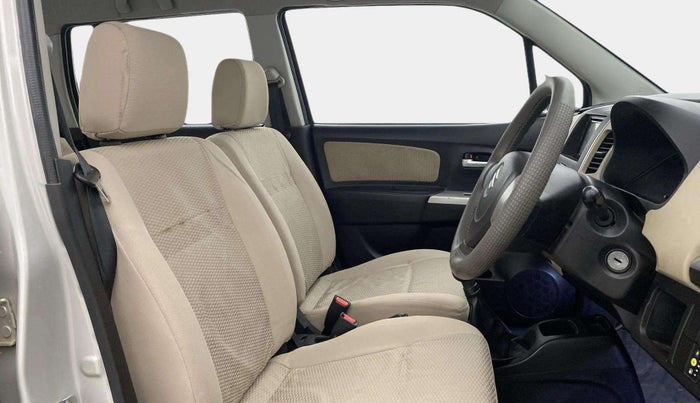 2017 Maruti Wagon R 1.0 LXI CNG, CNG, Manual, 52,583 km, Right Side Front Door Cabin