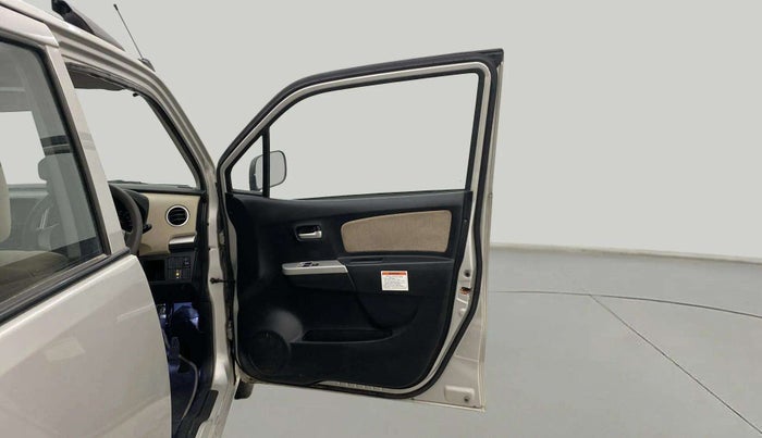 2017 Maruti Wagon R 1.0 LXI CNG, CNG, Manual, 52,583 km, RHS Front Door