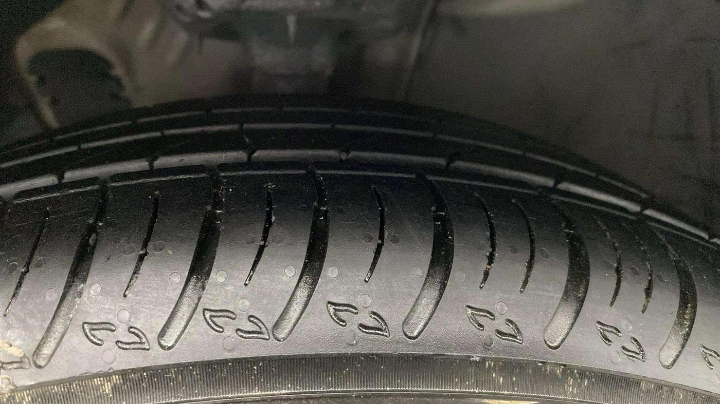 2021 Hyundai NEW I20 ASTA (O) 1.0 TURBO GDI DCT, Petrol, Automatic, 89,325 km, Left Front Tyre Tread