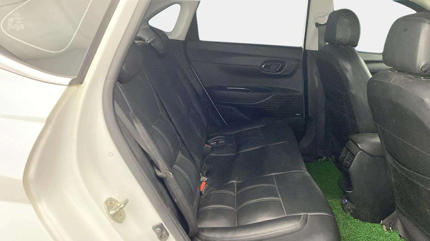 2021 Hyundai NEW I20 ASTA (O) 1.0 TURBO GDI DCT, Petrol, Automatic, 89,325 km, Right Side Rear Door Cabin