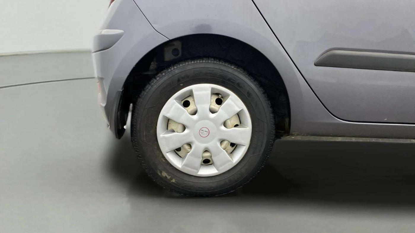 2015 Hyundai i10 MAGNA 1.1, Petrol, Manual, 22,244 km, Right Rear Wheel