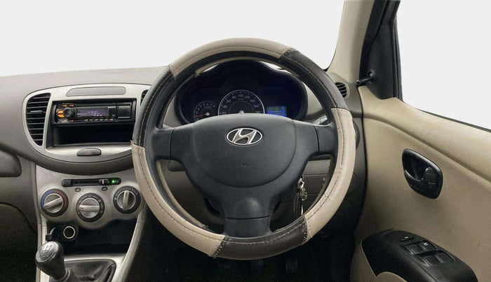 2015 Hyundai i10 MAGNA 1.1, Petrol, Manual, 22,244 km, Steering Wheel Close Up