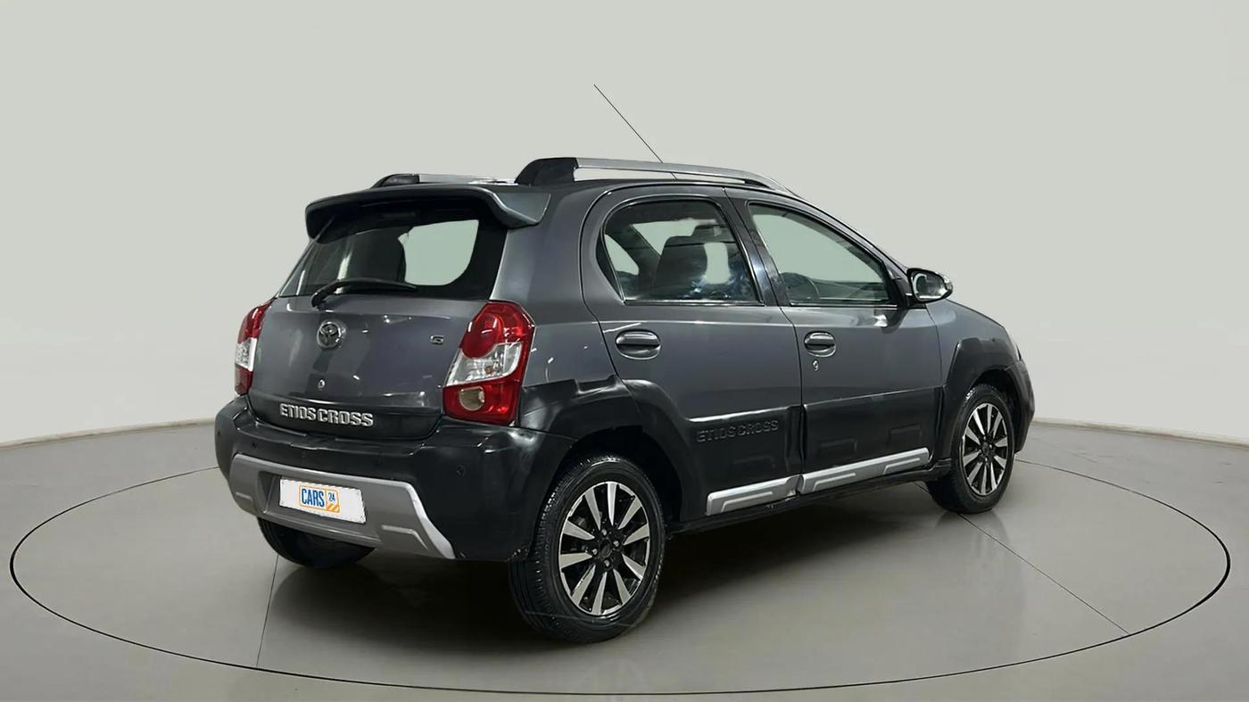 2014 Toyota Etios CROSS 1.2 G, Petrol, Manual, 69,670 km, Right Back Diagonal