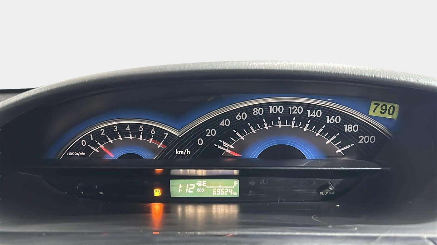 2014 Toyota Etios CROSS 1.2 G, Petrol, Manual, 69,670 km, Odometer Image
