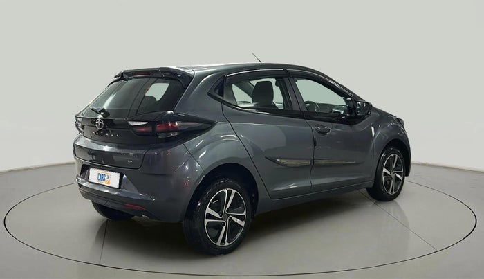 2023 Tata ALTROZ XZA, Petrol, Automatic, 32,570 km, Right Back Diagonal