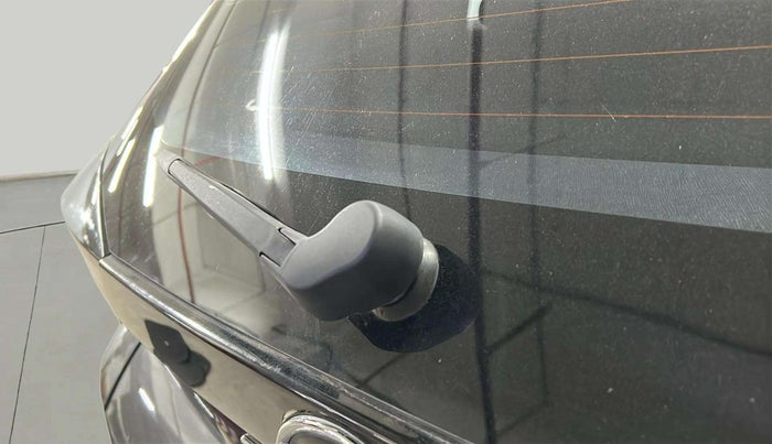 2023 Tata ALTROZ XZA, Petrol, Automatic, 32,570 km, Rear Wiper