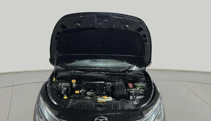 2023 Tata ALTROZ XZA, Petrol, Automatic, 32,570 km, Open Bonet