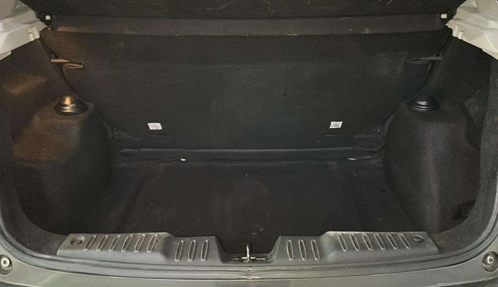 2023 Tata ALTROZ XZA, Petrol, Automatic, 32,570 km, Boot Open Zoomed View